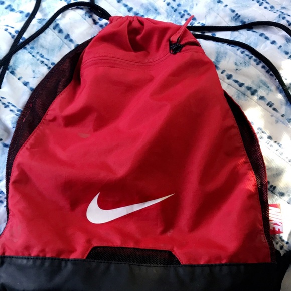 red nike sports bag